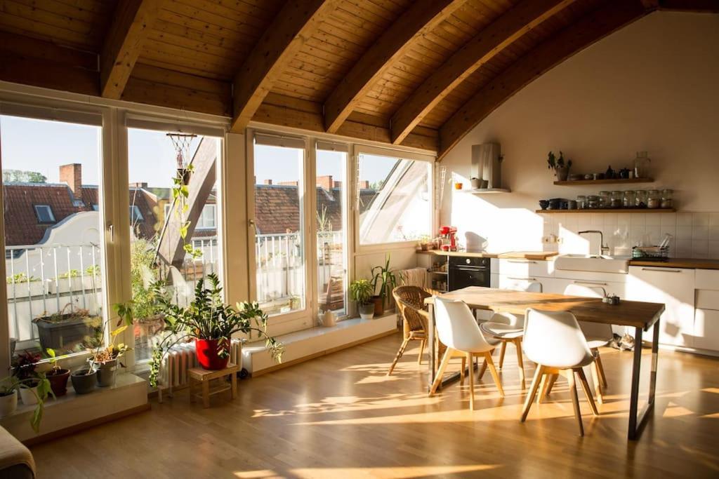 Penthouse + 2 Balconies & Terrace Apartment Berlin
